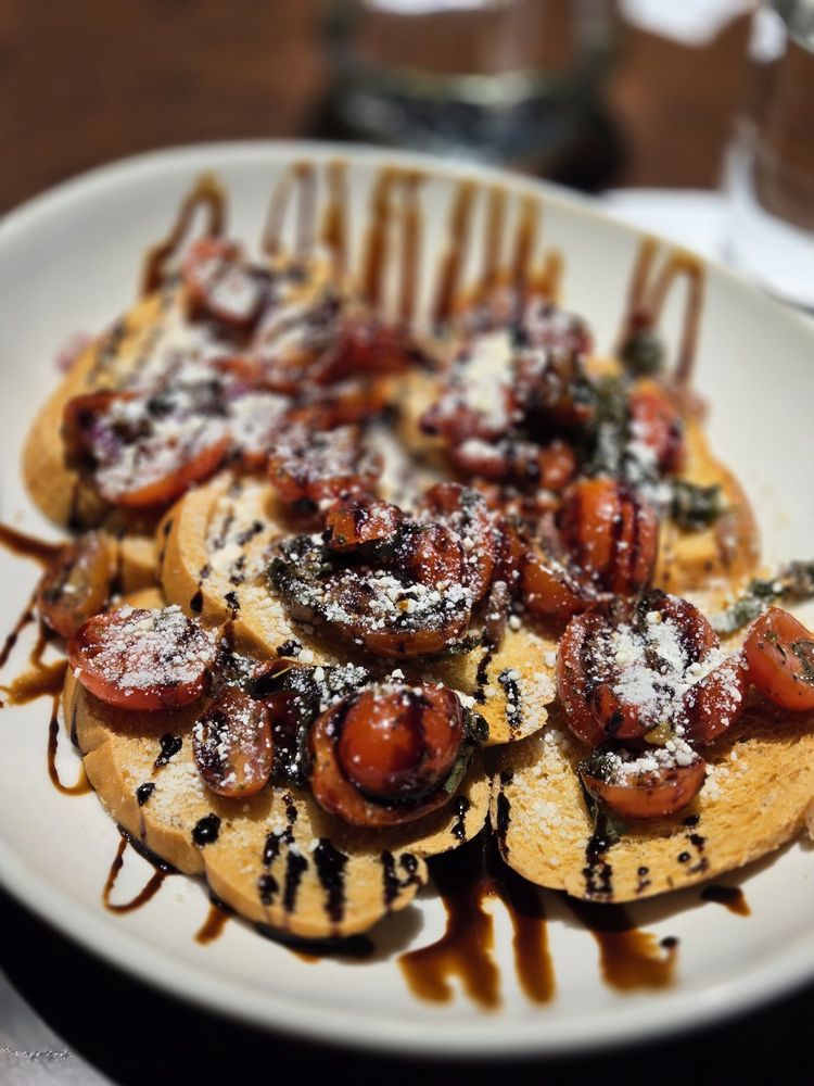 Social spots from Pub W