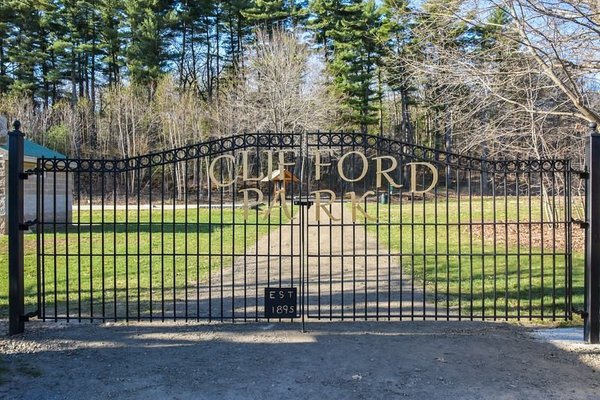 Clifford Park by null