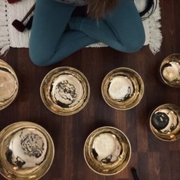 Set of 7 bowls