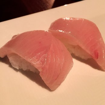 SUGARFISH | Flatiron - Yellowtail (THE NOZAWA Trust Me Set) - Sushi Bars Near Me - New York, New York