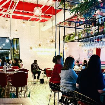 Kin Dee - Excellent ambiance with weekly live music - Thai Near Me - Houston, Texas