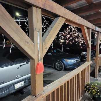 Top Hog - Flyswatters provided on porch - Barbeque Near Me - Gallatin, Tennessee