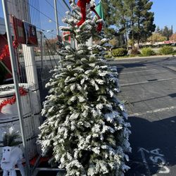 ABC Tree Farms - Flocked tree
