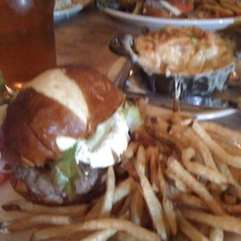 3 Floyds Brewing - Goat Cheeseburger, Artic Panzer Wof and Mac & Cheese - Breweries Near Me - Munster, Indiana