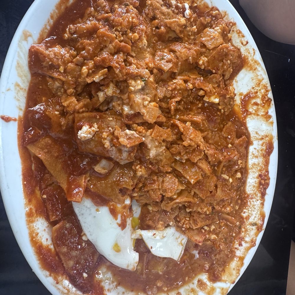 Guajillo Restaurant - Chilaquiles Breakfast - Mexican Near Me - Huntington Park, California Guajillo Restaurant - Chilaquiles Breakfast - Mexican Near Me - Huntington Park, California