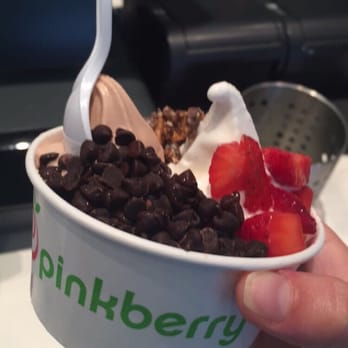 Pinkberry - Vanilla and chocolate hazelnut with strawberries, chocolate chips and almond roca - Ice Cream & Frozen Yogurt Near Me - Long Beach, California Pinkberry - Vanilla and chocolate hazelnut with strawberries, chocolate chips and almond roca - Ice Cream & Frozen Yogurt Near Me - Long Beach, California