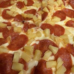 Pepperoni Beasty with pineapple Pepperoni Beasty with pineapple