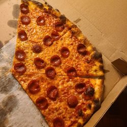 Nacoochee Village Tavern & Pizzeria