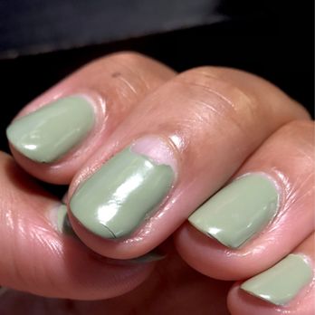 Modern Spa - This gel manicure is less than a week old - Nail Salons Near Me - New York, New York