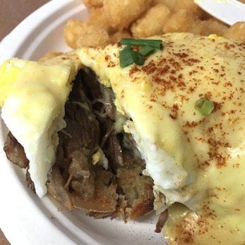 Button Up Cafe - Braised beef benny - Breakfast & Brunch Near Me - Pearl City, Hawaii