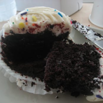 Amy's Bread - Black and White cupcake - Bakeries Near Me - New York, New York