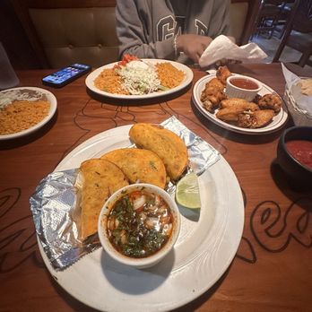 Casa Real Mexican Restaurant - Birra tacos hot wings and burrito real - Mexican Near Me - Rotterdam, New York