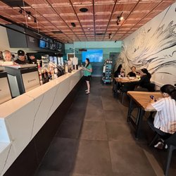 The Googan Coffee Shop - Drink counters
