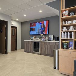 Sacred Hearts Veterinary Hospital - Drink station. Water, coffee & tea. Restroom