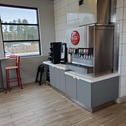 Dairy Queen Grill & Chill - Drink and condiment station.