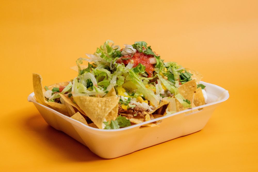 Maye's Grill Express Mexican Food Logo