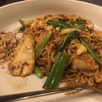 Lamaii - Chicken Pad Thai - Thai Near Me - Las Vegas, Nevada Lamaii - Chicken Pad Thai - Thai Near Me - Las Vegas, Nevada