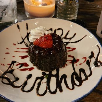Taste Bar + Kitchen - Chocolate lava cake - Cocktail Bars Near Me - Houston, Texas