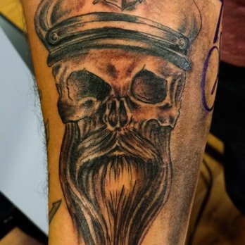DragonsBane Tattoo - Black n gray Captain skull - Tattoo Near Me - Lafayette, Indiana DragonsBane Tattoo - Black n gray Captain skull - Tattoo Near Me - Lafayette, Indiana