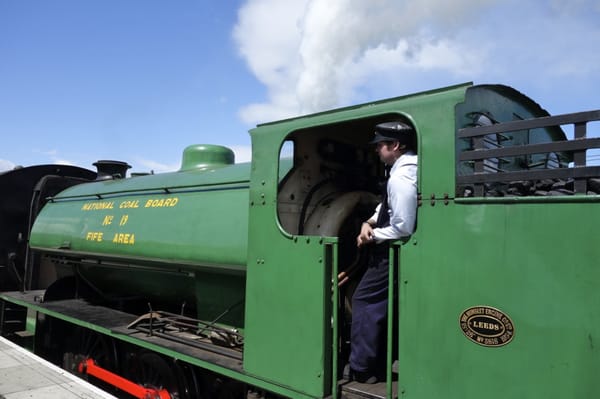 Bo'ness and Kinneil Railway by null