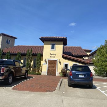 Villa Bellezza - Wineries Near Me - Pepin, Wisconsin