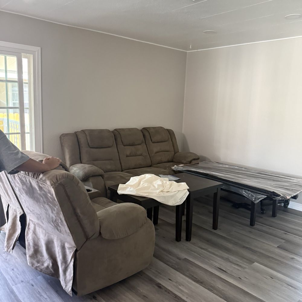 Muscle Movers - Put her sofas back together. - Movers Near Me