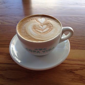 Copa Vida - Vanilla Latte with latte art. Amazing cup of coffee! - New American Near Me - Pasadena, California