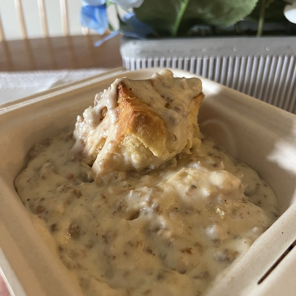 Tite Knot Craft Coffee - 1/2 order of biscuits & gravy - Coffee & Tea Near Me - Redmond, Oregon Tite Knot Craft Coffee - 1/2 order of biscuits & gravy - Coffee & Tea Near Me - Redmond, Oregon