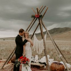 Utah Vintage Rentals - Boho Bridal Shoot, Boho Wedding, Desert Wedding, Utah Vintage Rentals