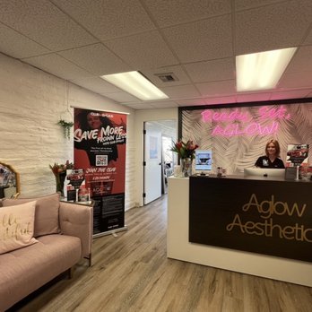 Aglow Aesthetics - such a cute office and vibe for getting your Botox - Medical Spas Near Me - Huntington Beach, California Aglow Aesthetics - such a cute office and vibe for getting your Botox - Medical Spas Near Me - Huntington Beach, California
