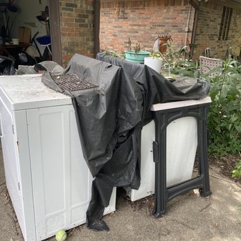 AR-TX Junk Removal - Old washer and dryer junking up driveway! - Junk Removal & Hauling Near Me AR-TX Junk Removal - Old washer and dryer junking up driveway! - Junk Removal & Hauling Near Me