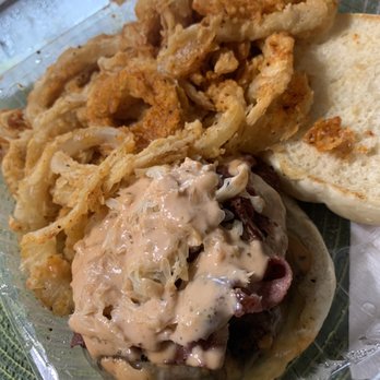 The Woodcliff Restaurant - Pastrami Reuben Burger with Onion Rings - the sauce for the onion rings is very addicting - New American Near Me - Fremont, Nebraska The Woodcliff Restaurant - Pastrami Reuben Burger with Onion Rings - the sauce for the onion rings is very addicting - New American Near Me - Fremont, Nebraska
