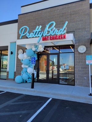 Pretty Bird Hot Chicken, Midvale by null