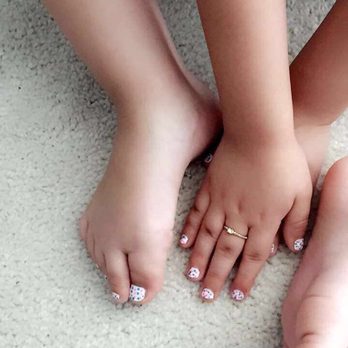 Red Persimmon Nails Spa - $32 DOLLARS FOR A BABY  ARE YOU FUCKING KIDDING ME!! - Nail Salons Near Me - Palmdale, California