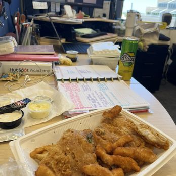 California Fish Grill - Seafood Near Me - Walnut Creek, California