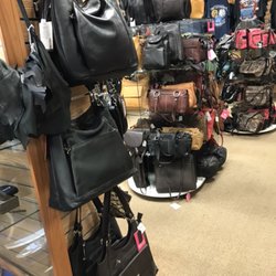 Grizzly's Leather - Leather purses and wallets.