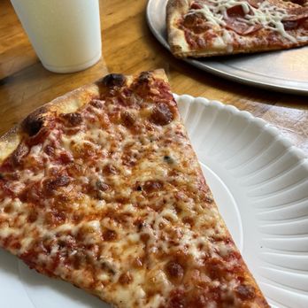 South Beach Pizzeria - Pizza Near Me - Vero Beach, Florida