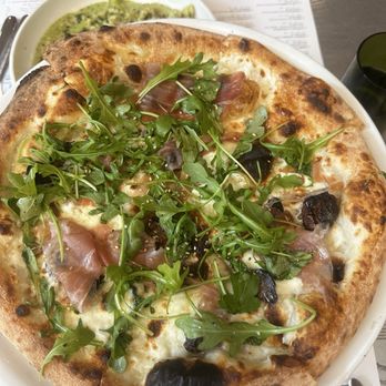 Sixty Vines - Fig & Prosciutto Pizza - New American Near Me - Plano, Texas