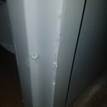Kashian Bros - Scrapped up all the edges of the doorways - Carpeting Near Me - Wilmette, Illinois