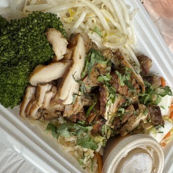 Asian Box - Pruneyard - Asian Fusion Near Me - Campbell, California