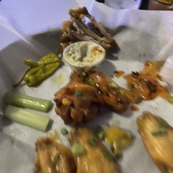 Lamasco Bar and Grill - Wings