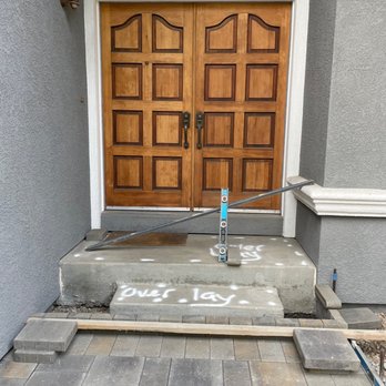 System Pavers - Old steps.  Notice the smaller step at the bottom. - Masonry/Concrete Near Me - Fremont, California