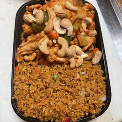 China Dragon - L21. Cashew Chicken