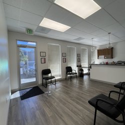 Back on Track Physical Therapy - Lobby/waiting area