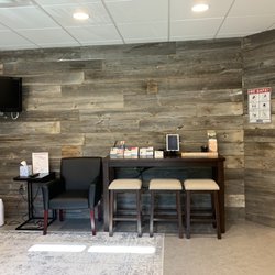 D Brian Williams, DDS - Waiting room