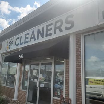 Fox Cleaners - Storefront - Sewing & Alterations Near Me - Oxford, Ohio Fox Cleaners - Storefront - Sewing & Alterations Near Me - Oxford, Ohio