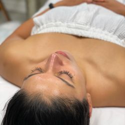 Kalon Skin Studio - Glowy skin after hydrofacial