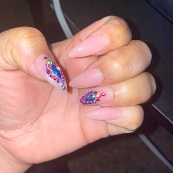 Allure Nails and Spa - Left hand - Nail Salons Near Me - Rialto, California Allure Nails and Spa - Left hand - Nail Salons Near Me - Rialto, California