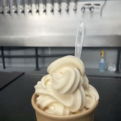 Hitchhiker Brewing - Easy as pie soft serve