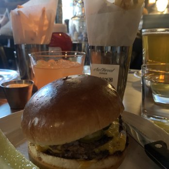 Au Cheval - Cheeseburger A Cheval - Bars Near Me - Chicago, Illinois Au Cheval - Cheeseburger A Cheval - Bars Near Me - Chicago, Illinois